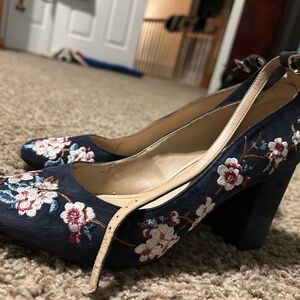 White House Black Market Embroidered Block Heels - Size 9